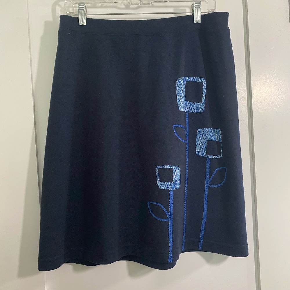 Mandala Design navy blue skirt size M